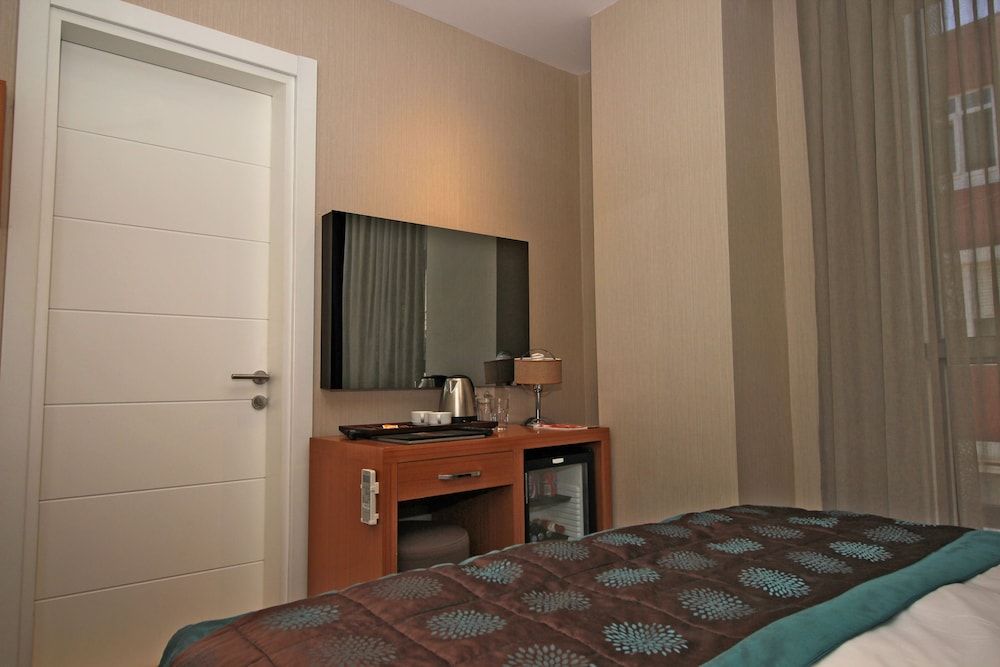 Le Marde Hotel Standard Double or Twin Beds 9