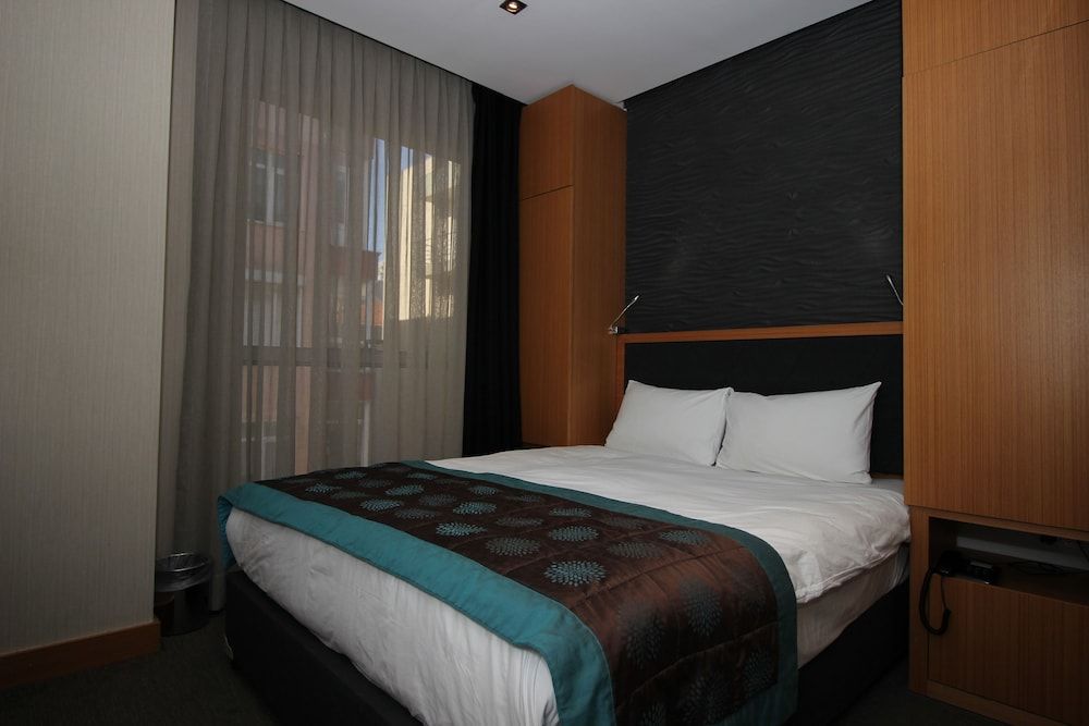 Le Marde Hotel Standard Double or Twin Beds 4