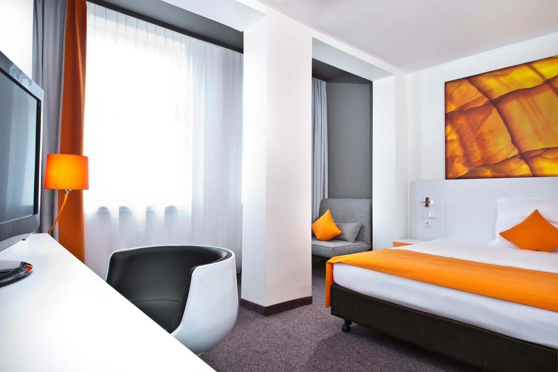 undefined Wyndham Garden Düsseldorf City Centre Königsallee 10