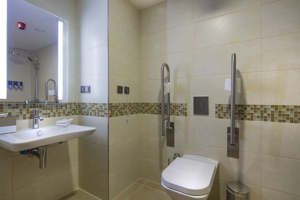 undefined Hampton by Hilton Istanbul Atakoy 6