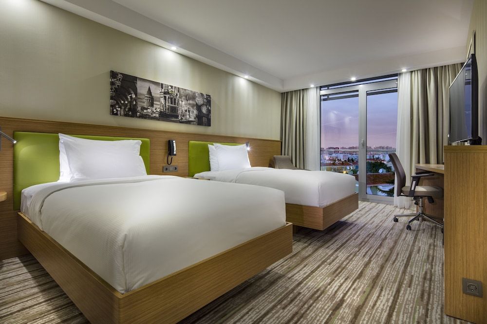 undefined Hampton by Hilton Istanbul Atakoy 5