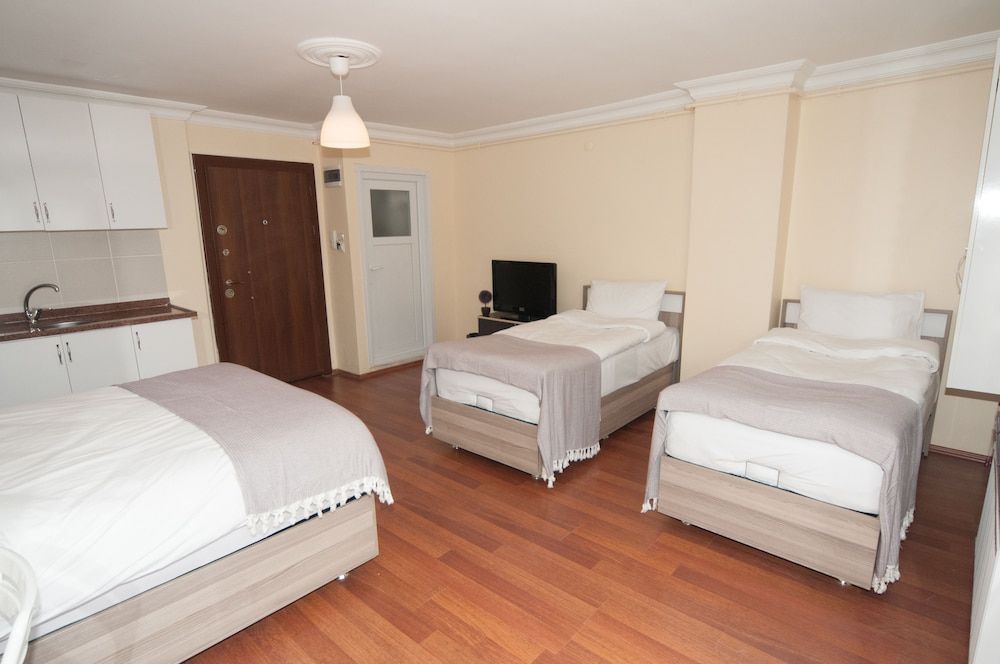 Taksim Elite Residence Family Room, Terrace 4