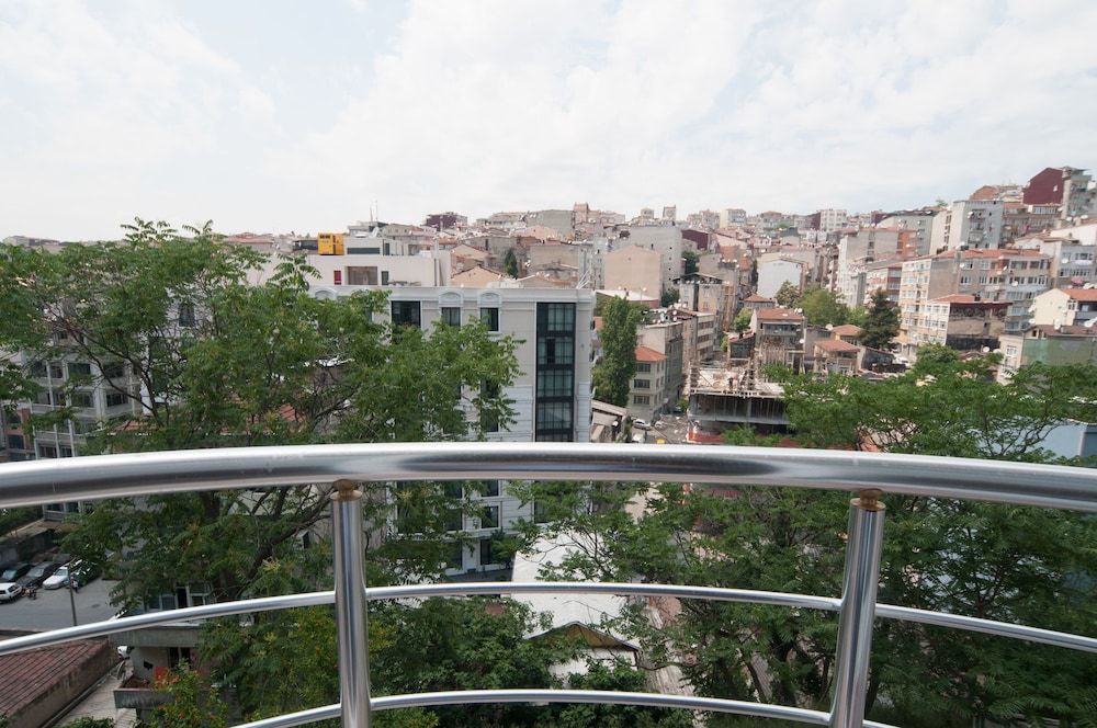 Taksim Elite Residence Deluxe Room (Family) 6