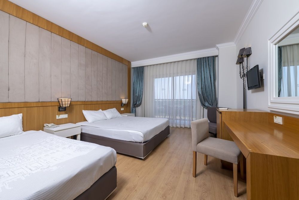 Lake River Side Hotel Spa - Ultra All Inclusive Family Room 6