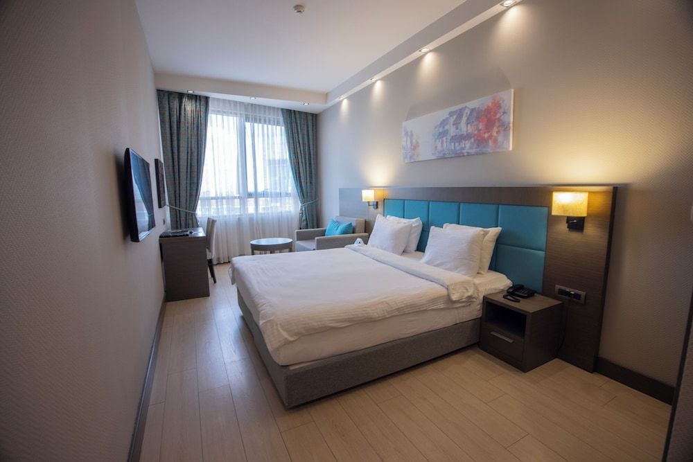 Hilly Hotel Standard Room 5