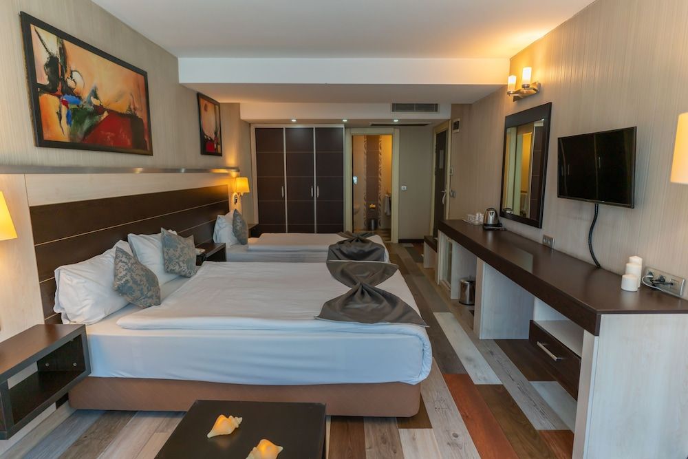 Lazz Hotel By Ketenci Standard Twin Room, Balcony, City View 8