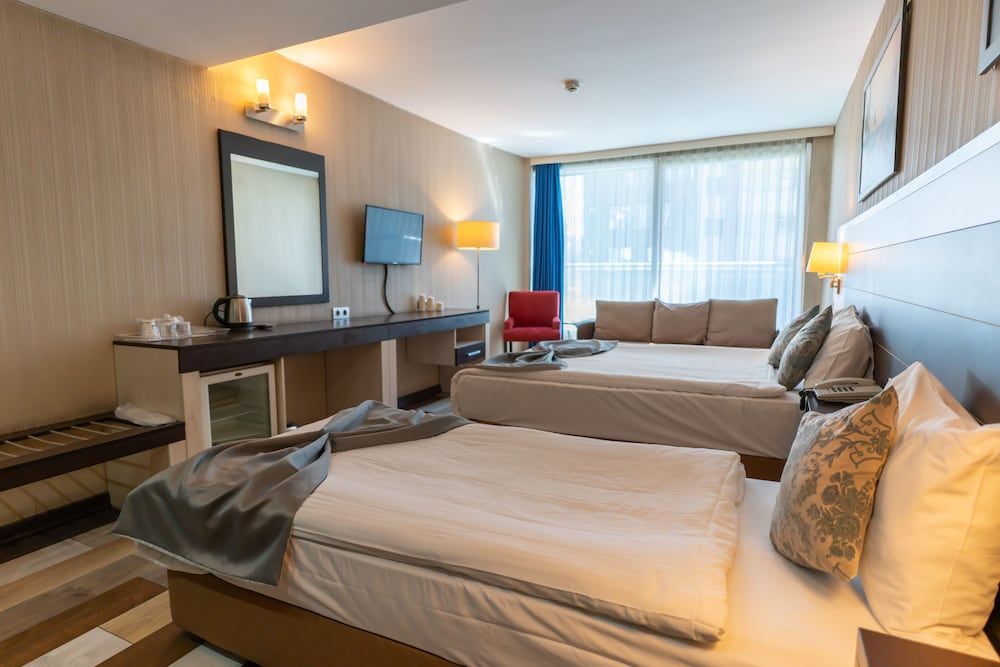 Lazz Hotel By Ketenci Standard Twin Room, Balcony, City View 9