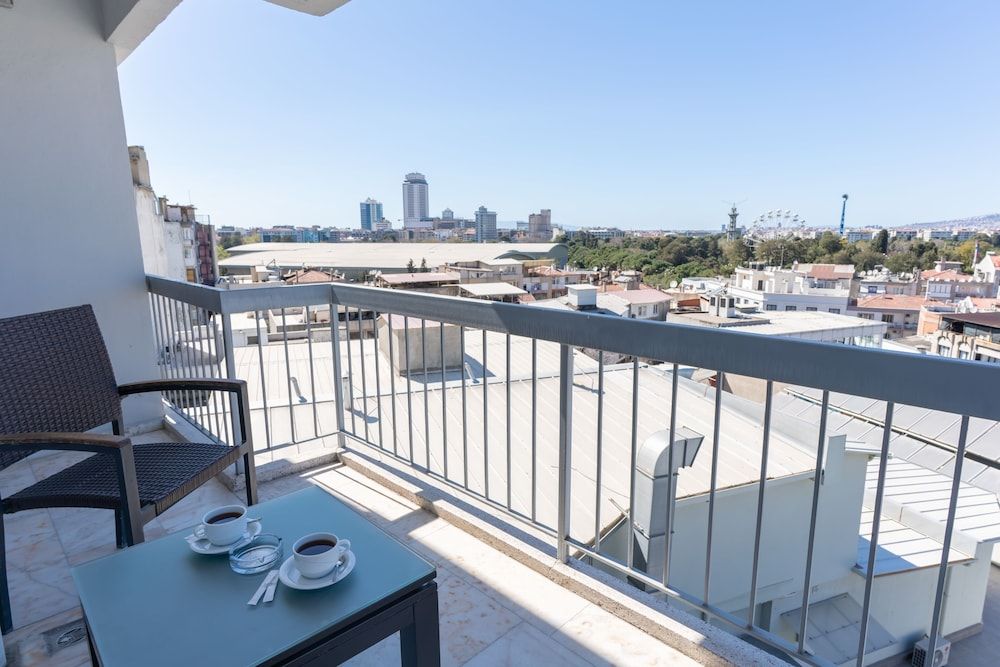 Lazz Hotel By Ketenci Standard Twin Room, Balcony, City View 3