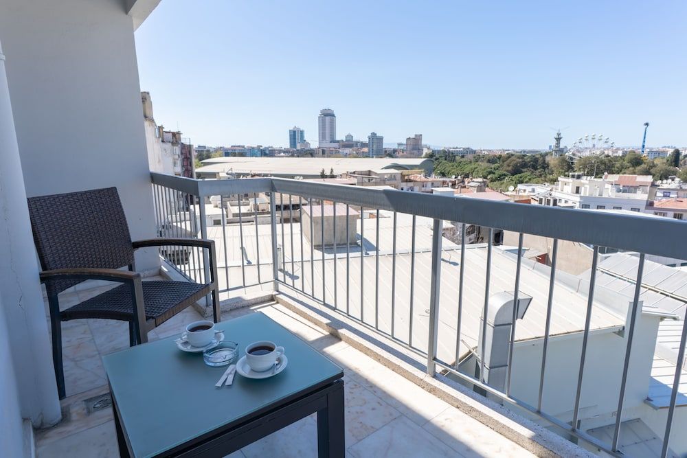 Lazz Hotel By Ketenci Standard Twin Room, Balcony, City View 2