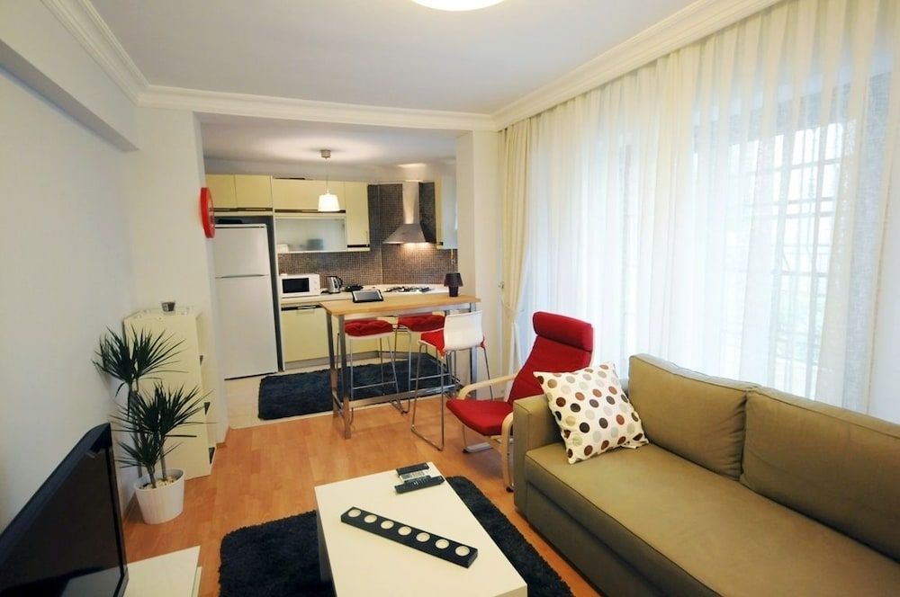 undefined Cozy Flats 8