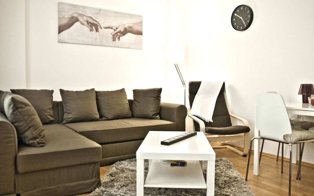 undefined Cozy Flats 4