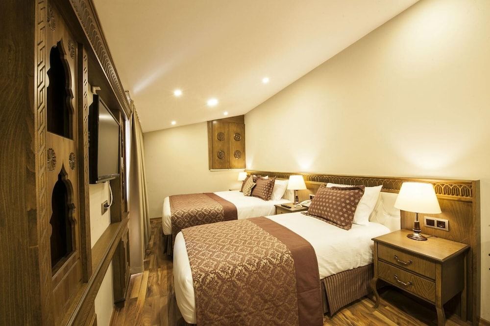 Hotel Ney Triple Room 4