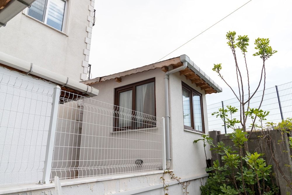 undefined Galley Hotel 8