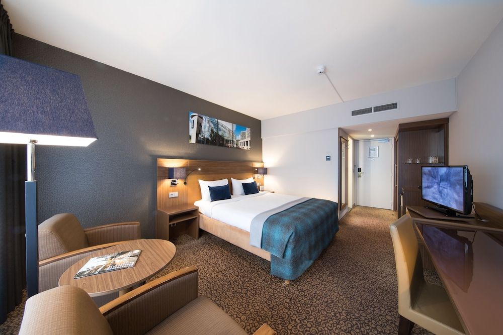 undefined Bilderberg Garden Hotel