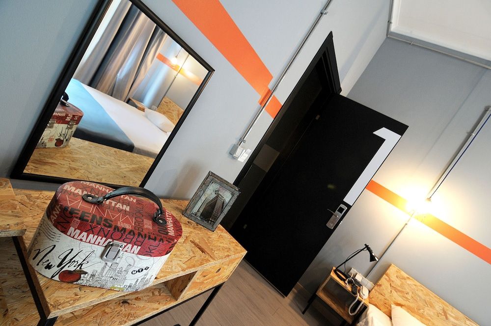 undefined Taksim Safe House 10