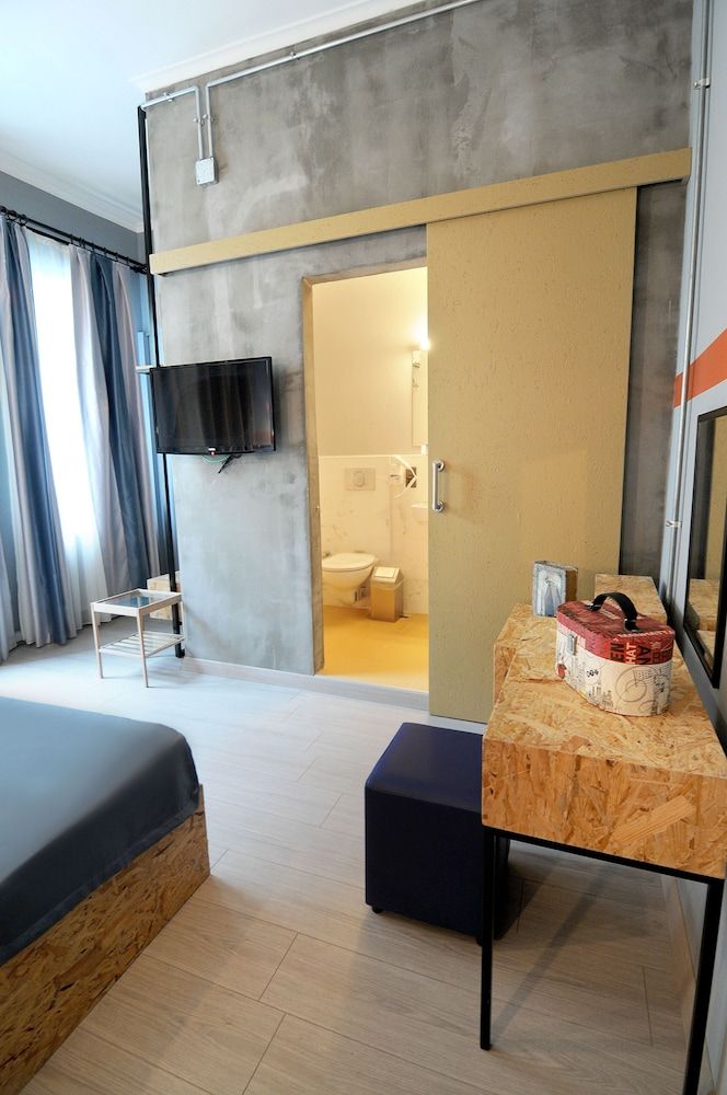 undefined Taksim Safe House 8