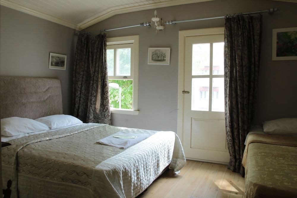 undefined Eagles Budget Homes 4