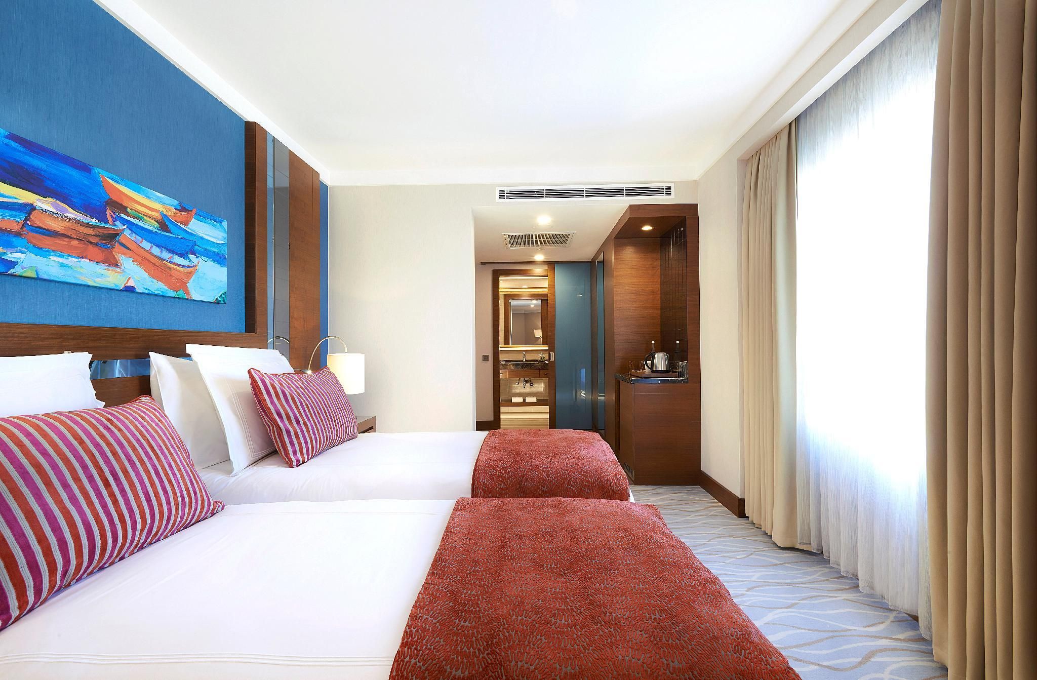 Superior City View Twin Room