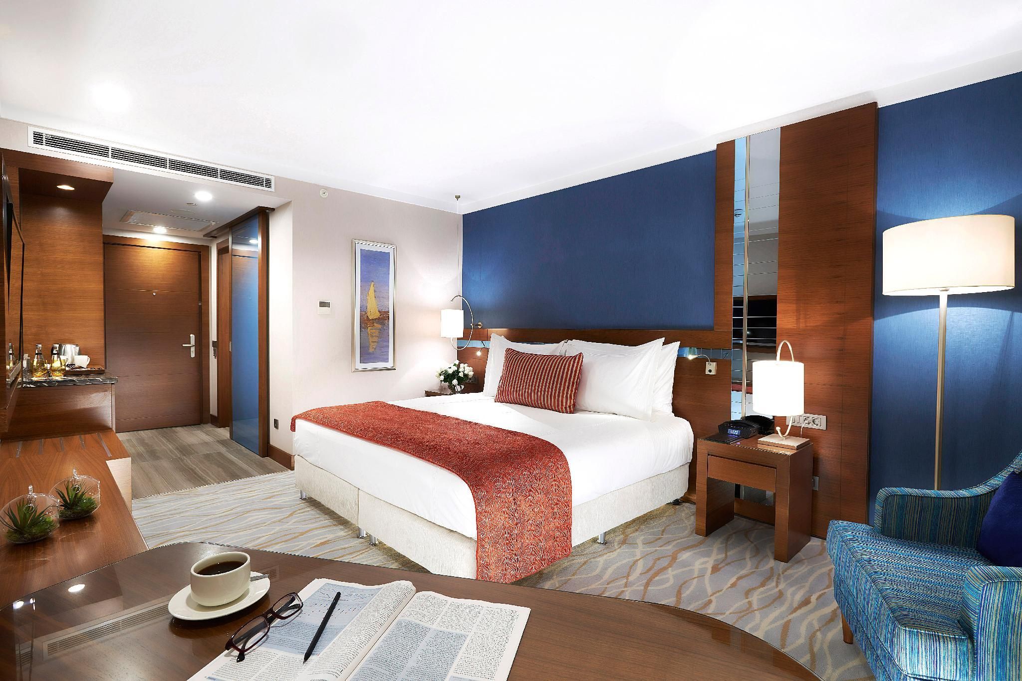 Divan Mersin Superior Sea View King Bed