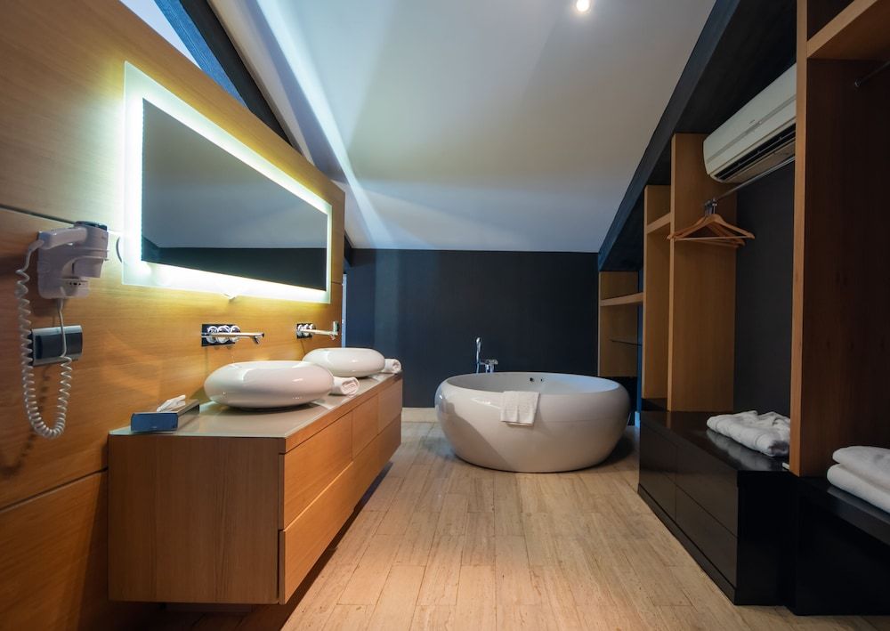 undefined Vernazza Suites 6