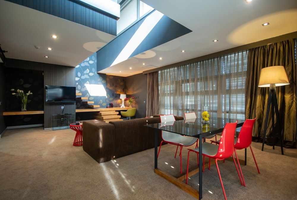 undefined Vernazza Suites 3