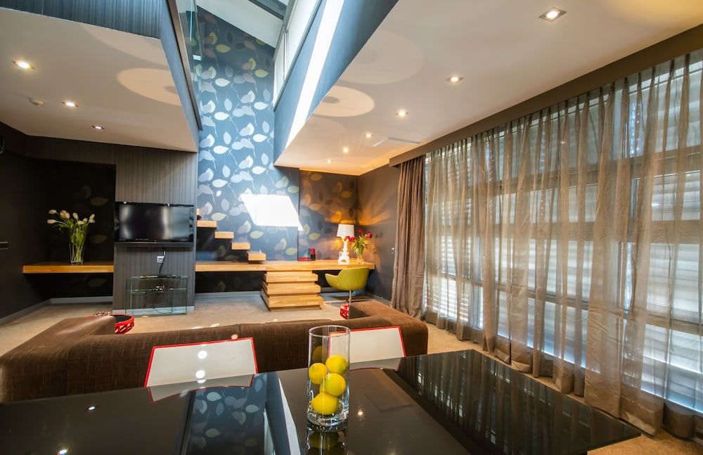 undefined Vernazza Suites 5