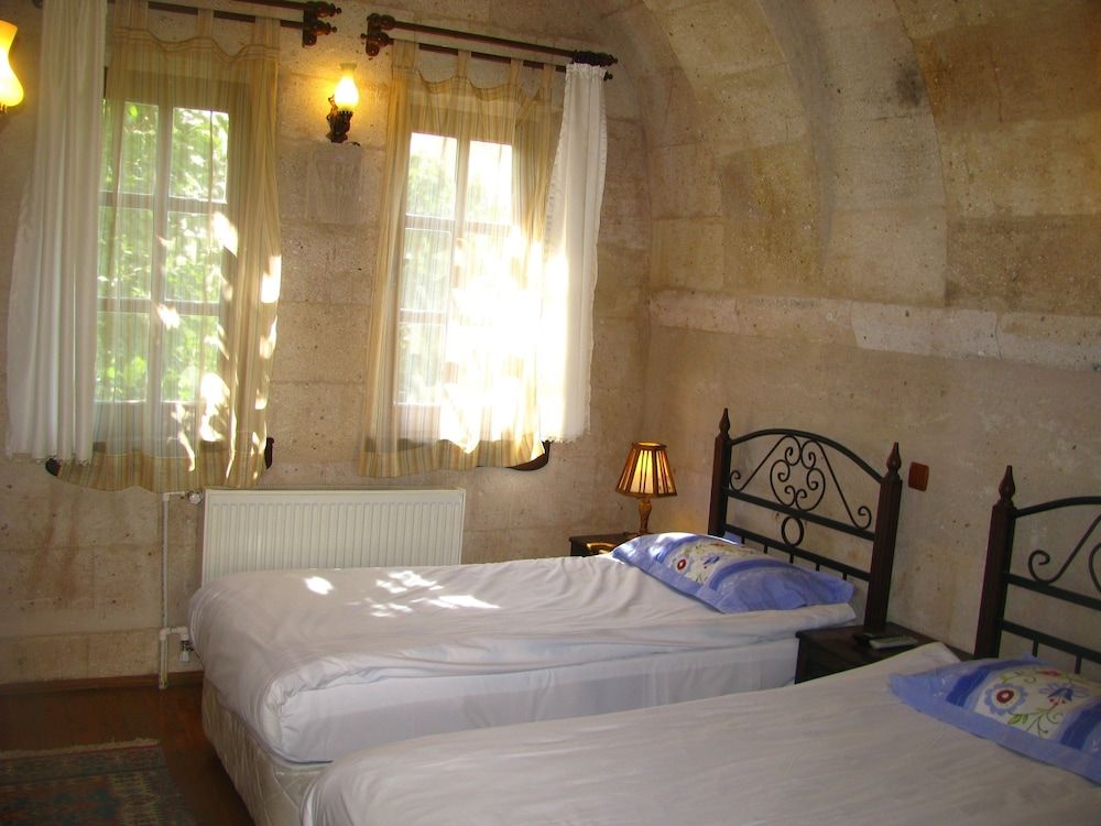 Nature Park Cave Hotel Double or twin arch room 2