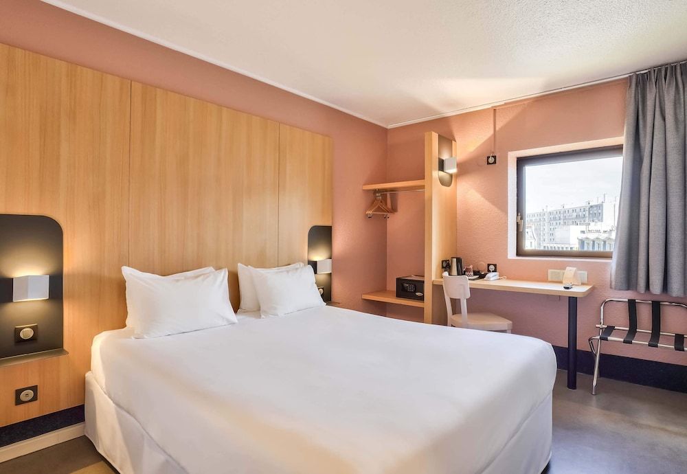 undefined B&B HOTEL Paris 17 Batignolles 7