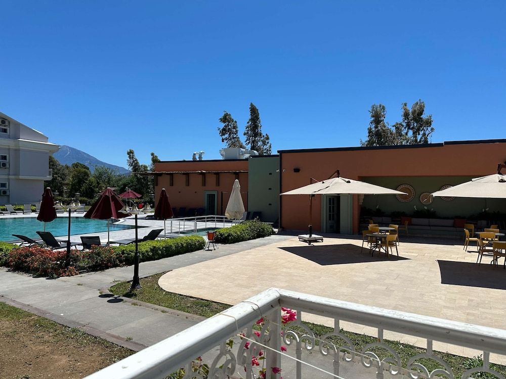 undefined Daphne Residence 2