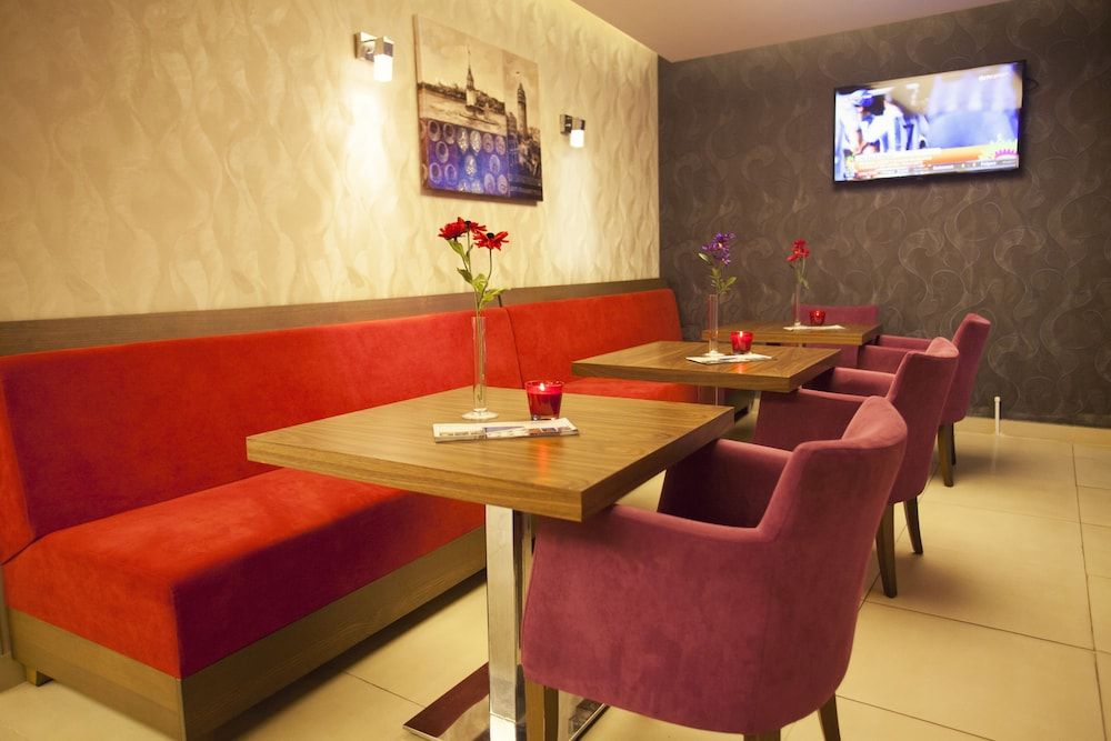 undefined Helikon Business Hotel 8