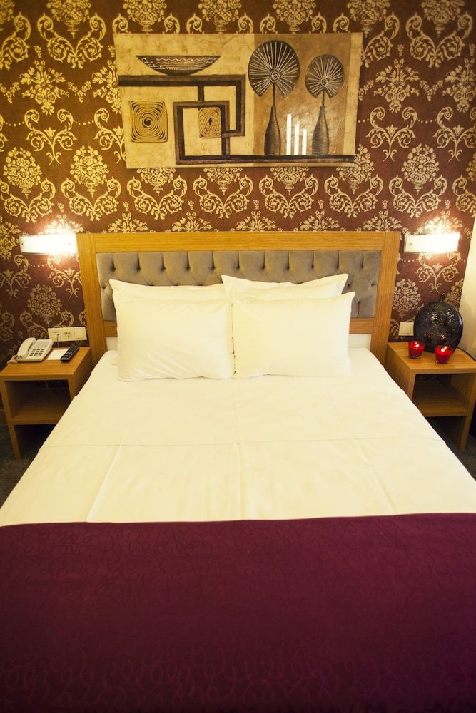 undefined Helikon Business Hotel 2