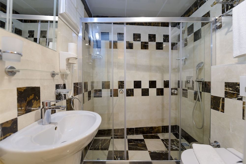 Castle Old Town Standard Double Room 12