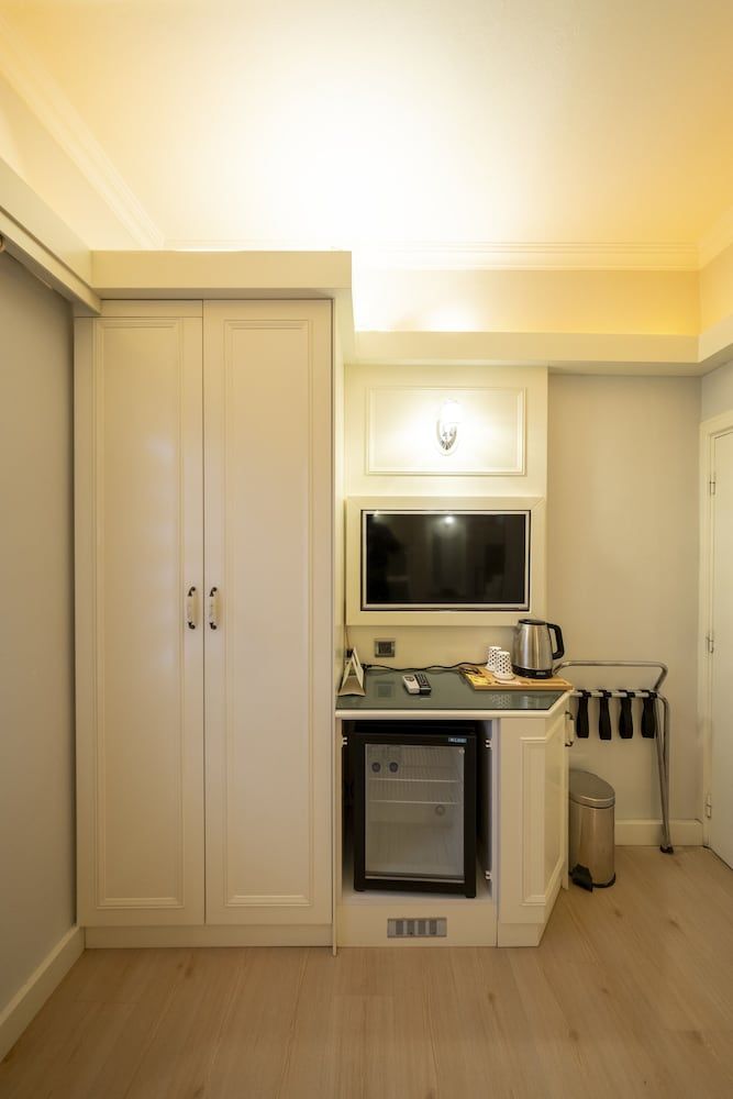 Castle Old Town Standard Double Room 14