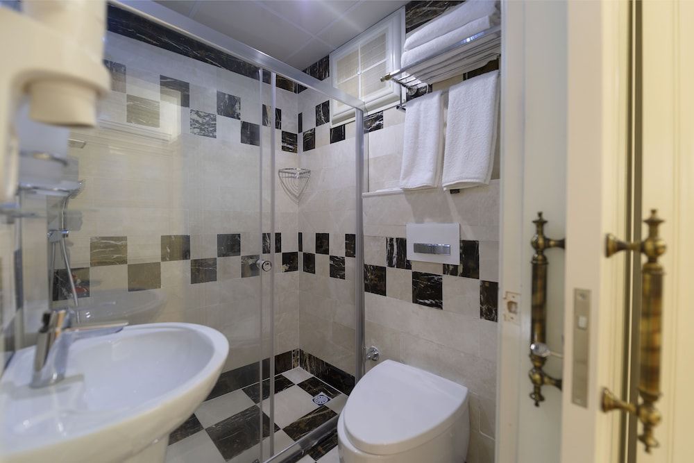 Castle Old Town Standard Double Room 11