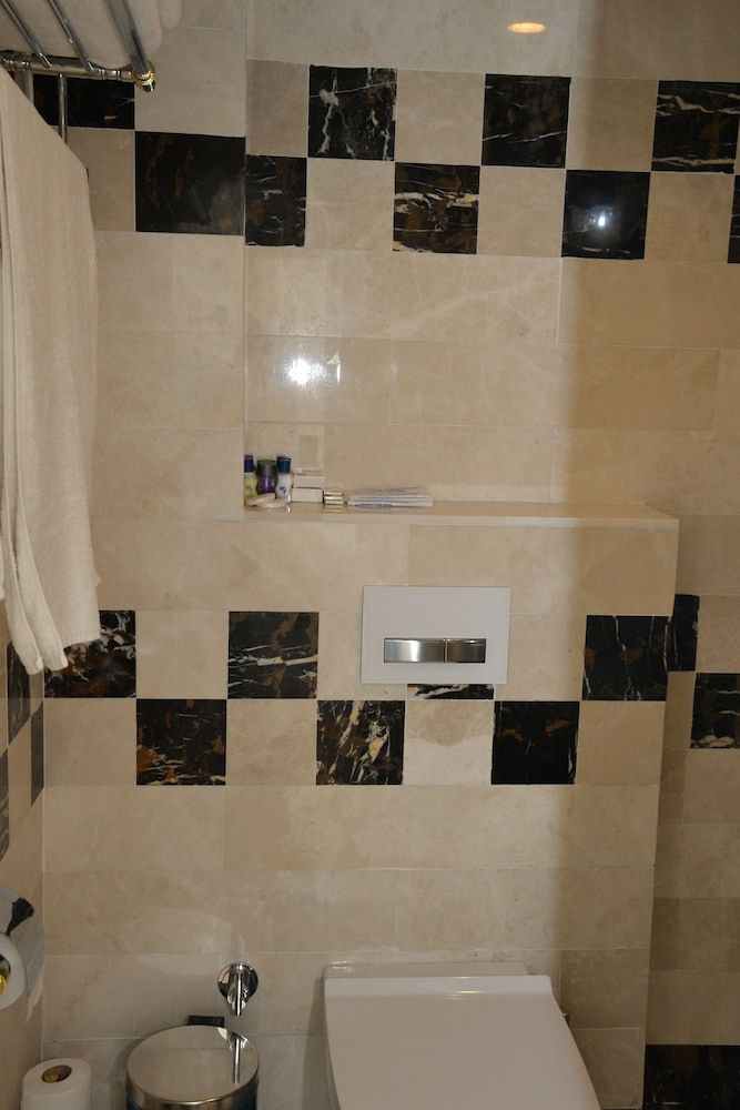 Castle Old Town Standard Double Room 8