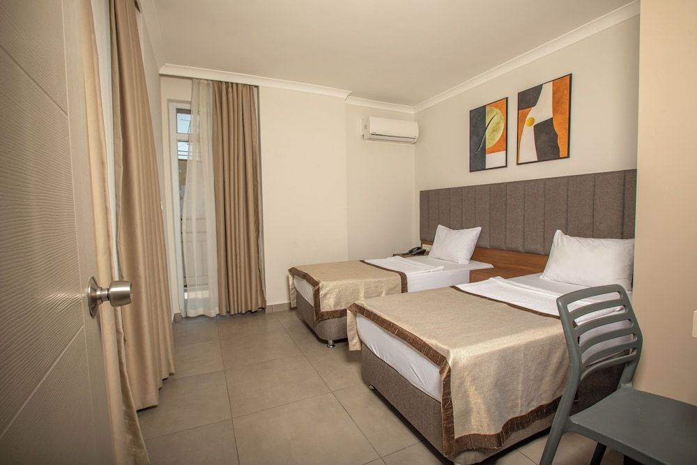 Junior Suite (A/C Included)