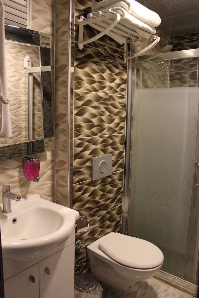 Laleli Hotel Izmir Double or Twin Room, City View 6