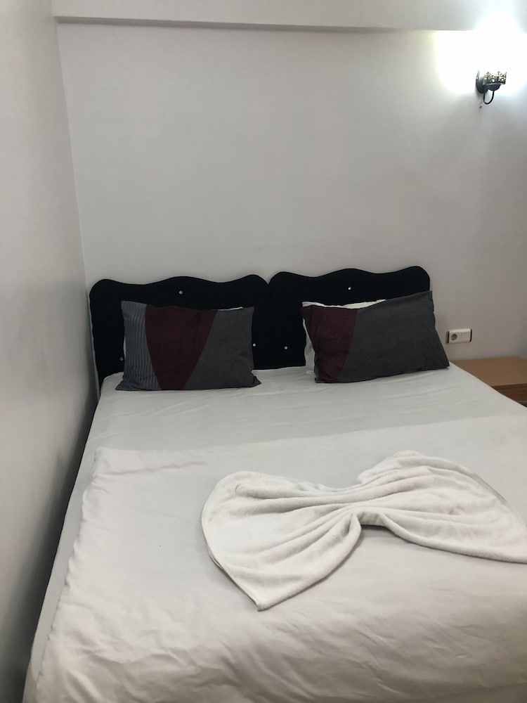 undefined Reydel Hotel 4