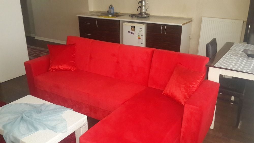 undefined Hera Home 7