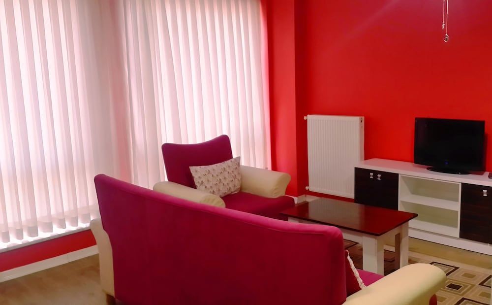 undefined Hera Home 5