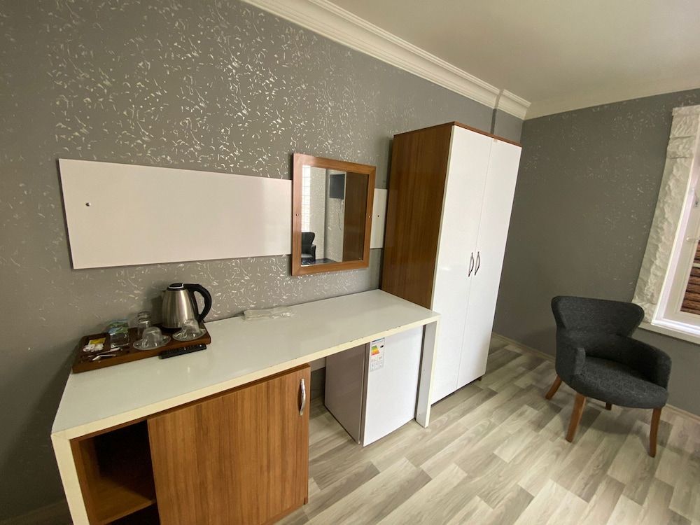 Airport Best Hotel Deluxe Studio Suite 24