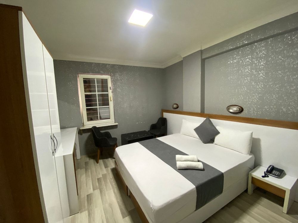 Airport Best Hotel Deluxe Studio Suite 10