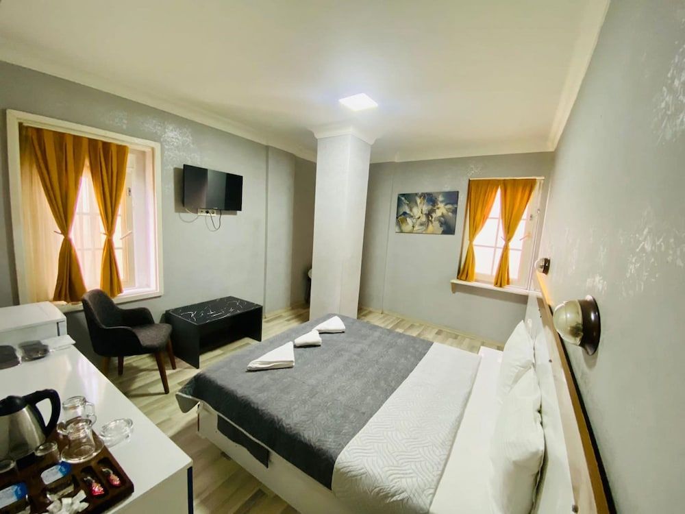 Airport Best Hotel Deluxe Studio Suite 17