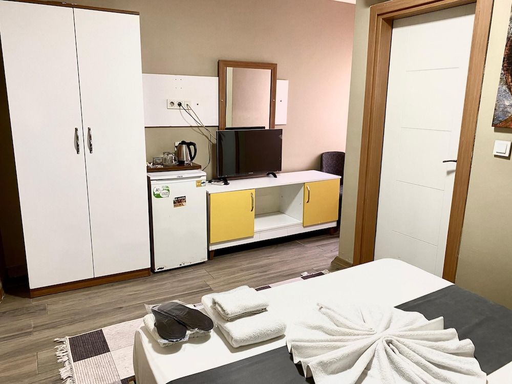 Airport Best Hotel Deluxe Studio Suite 37