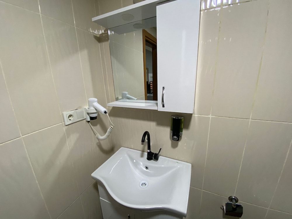 Airport Best Hotel Deluxe Studio Suite 27