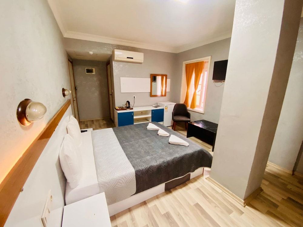 Airport Best Hotel Deluxe Studio Suite 22