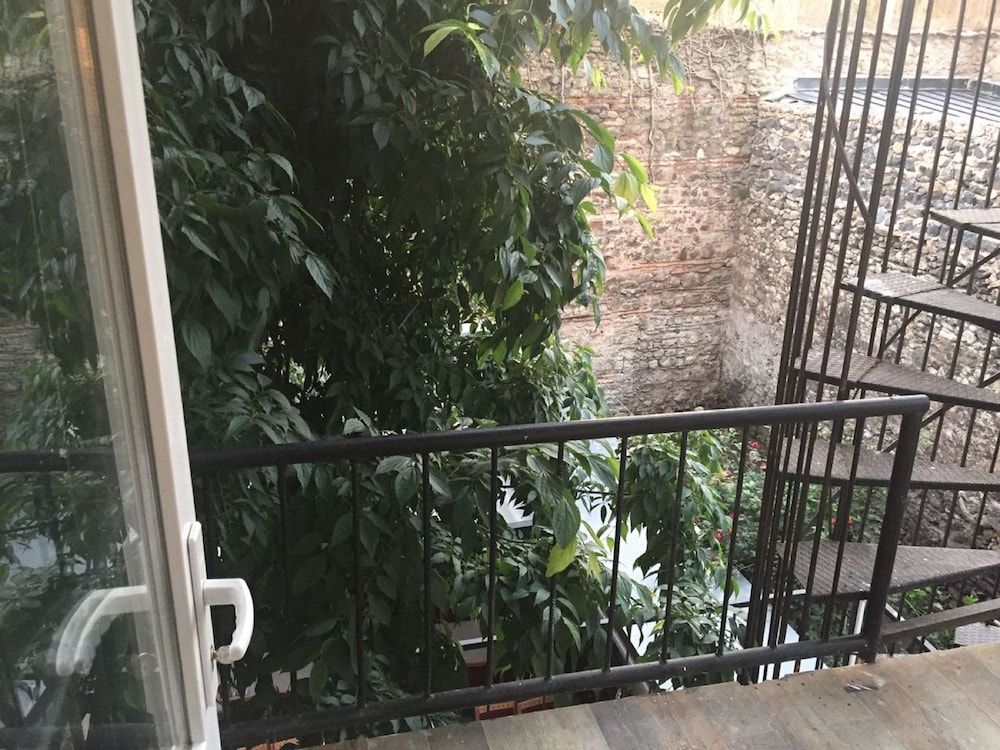 Sun Comfort Hotel Deluxe Double Room, 1 Queen Bed, Non Smoking 5