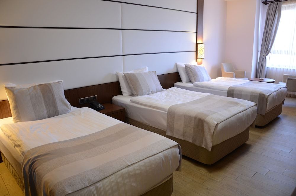 Safa Royal Museum Hotel Standard Triple Room