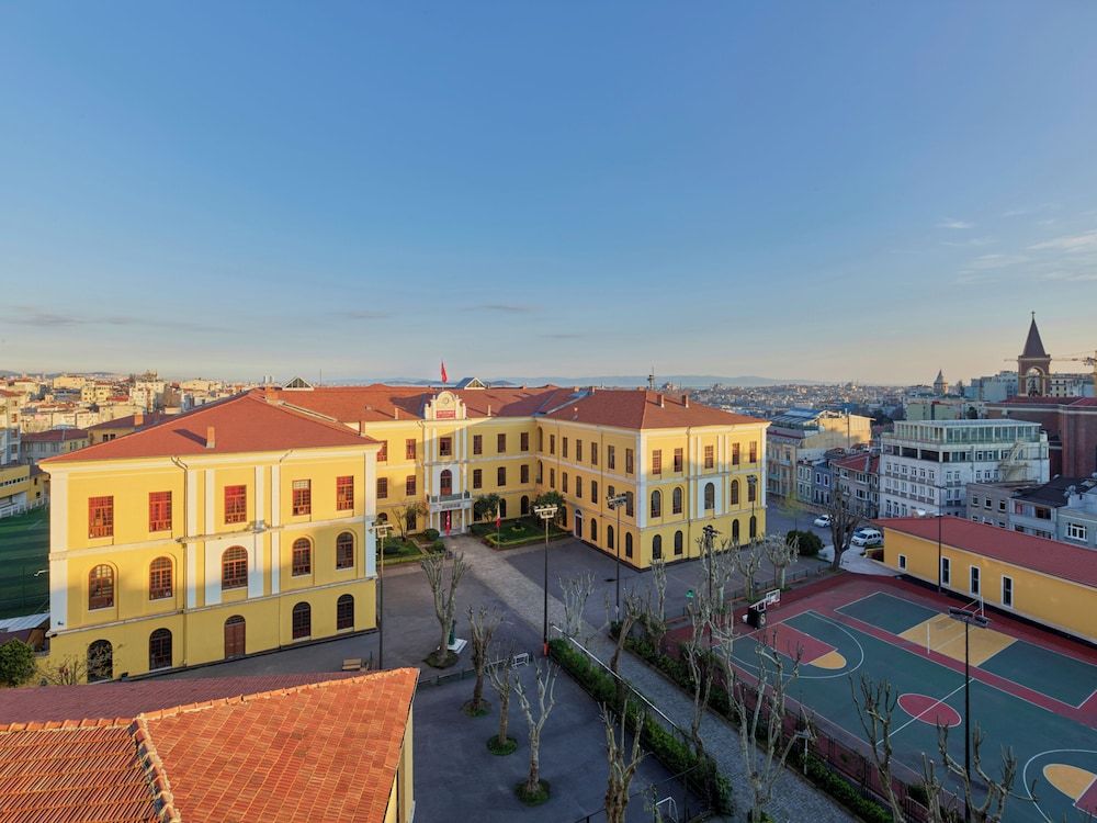 undefined Mr CAS Hotels - Special Class 8