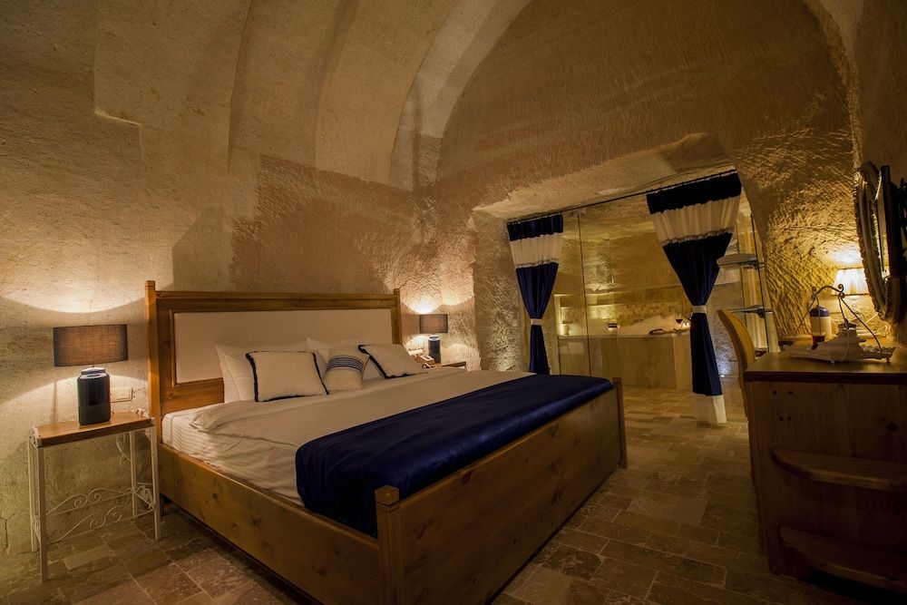 Azure Cave Suites Exclusive Cave Suite